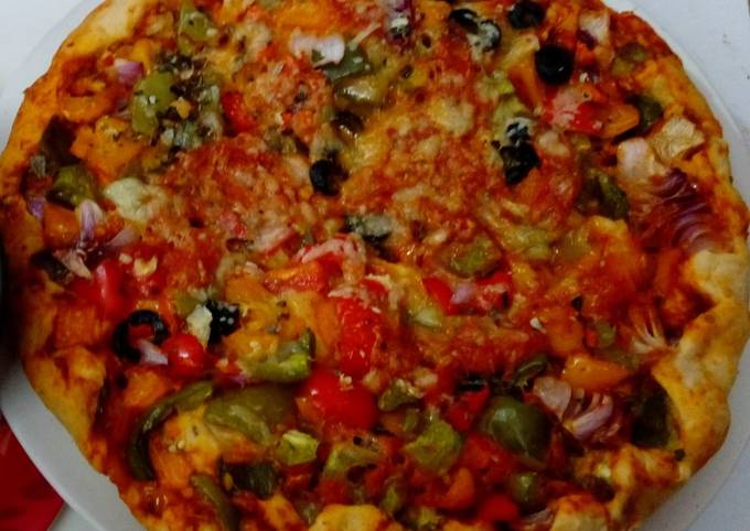 Steps to Make Ultimate Vegetable pizza