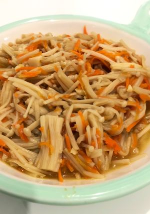 炒金針菇 的食譜成品照片