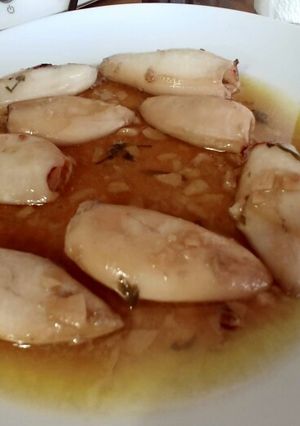 Una foto de Chipirones al ajillo