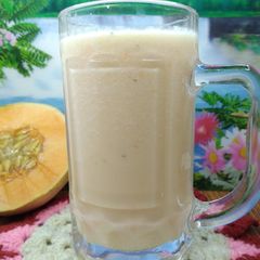 A picture of Muskmelon lassi.