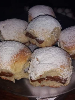 Una foto de Pan de leche rellenos con dulce de leche ❤