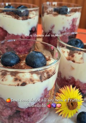 Foto di 🍊Cous cous dolce all'arancia e frutta spadellata🍓🫐🍑