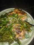 B's Chicken Thighs With Green Beans