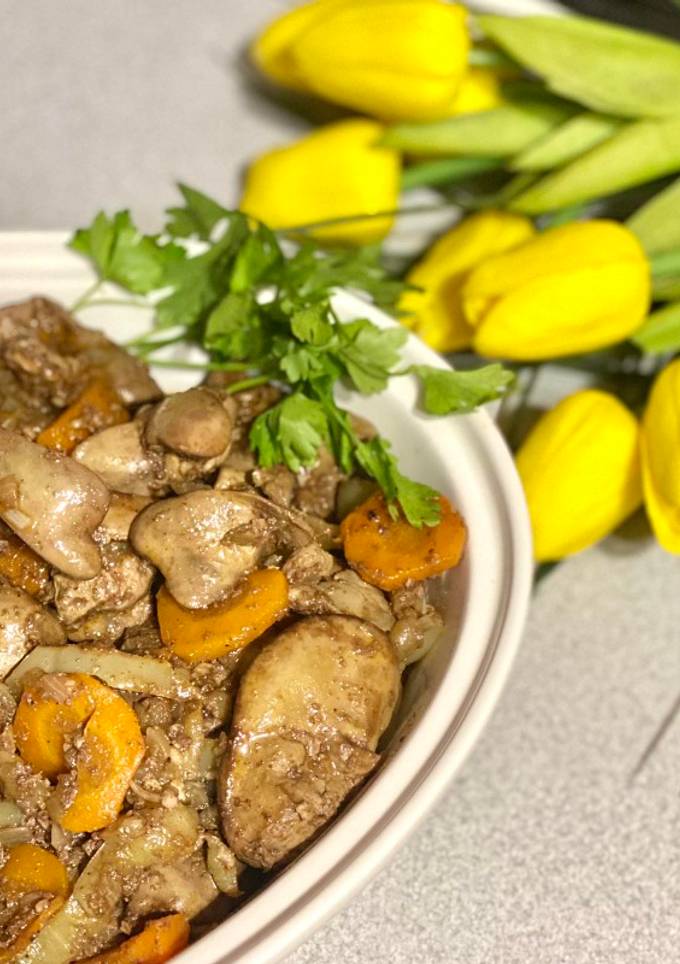 Печінка з овочами