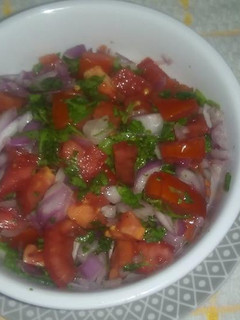 Una foto de Pico de gallo o salsa Criolla a lo Carmelita