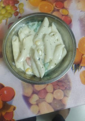 A picture of Cheesy pasta.