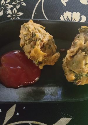 A picture of Mix veg fritters.