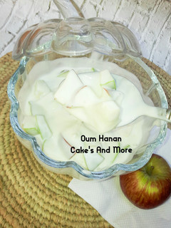 A picture of Fruit yoghurt.
