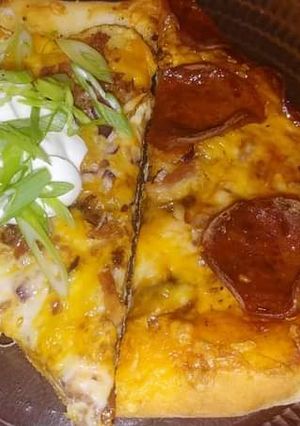 A picture of Potato pizza.