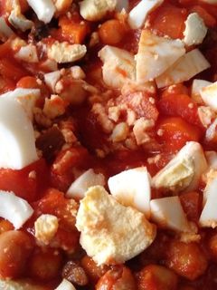 Una foto de Garbanzos con tomate