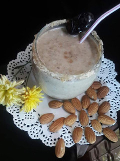 A picture of 🍺🍺🍃🍃Date & Almond shake🍺🍺🍀🍀 #KokabandCookpad #ramadankitiyari.