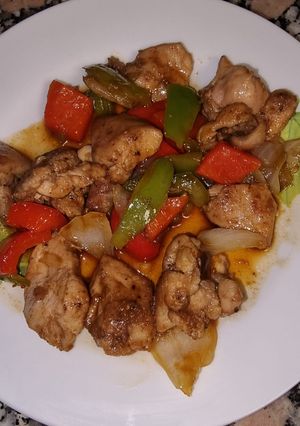 Una foto de Pollo estilo cantonés TM31
