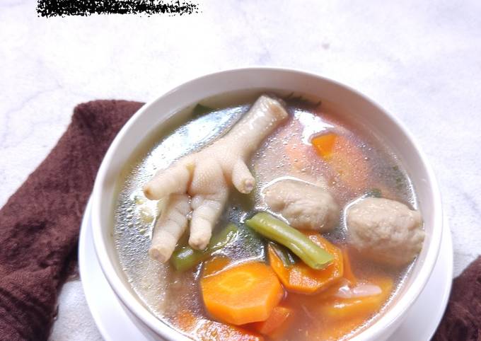 Cara bikin Sup Ceker Ayam Surabaya