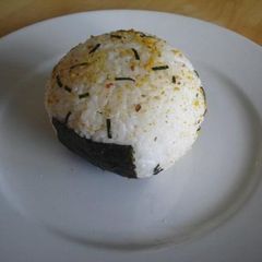 A picture of Onigiri (rice ball) Surprise.