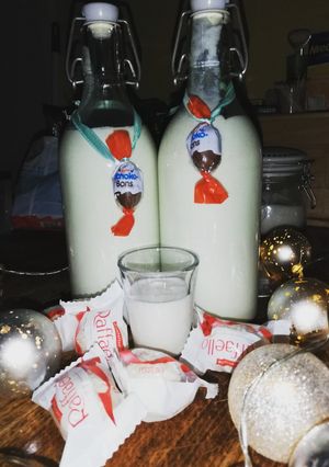 Házi Raffaello likőr recept fotója
