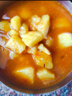 आलू टमाटर की सब्जी (Aloo Tamatar ki sabzi recipe in hindi) रेसिपी मुख्य फोटो