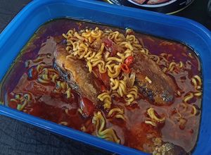 Foto resep Sarden pedas + mie goreng 😁