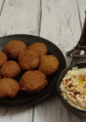 ફલાફલ (Falafel Recipe In Gujarati) રેસીપી મુખ્ય ફોટો