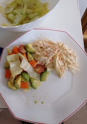 Una foto de Coleslaw