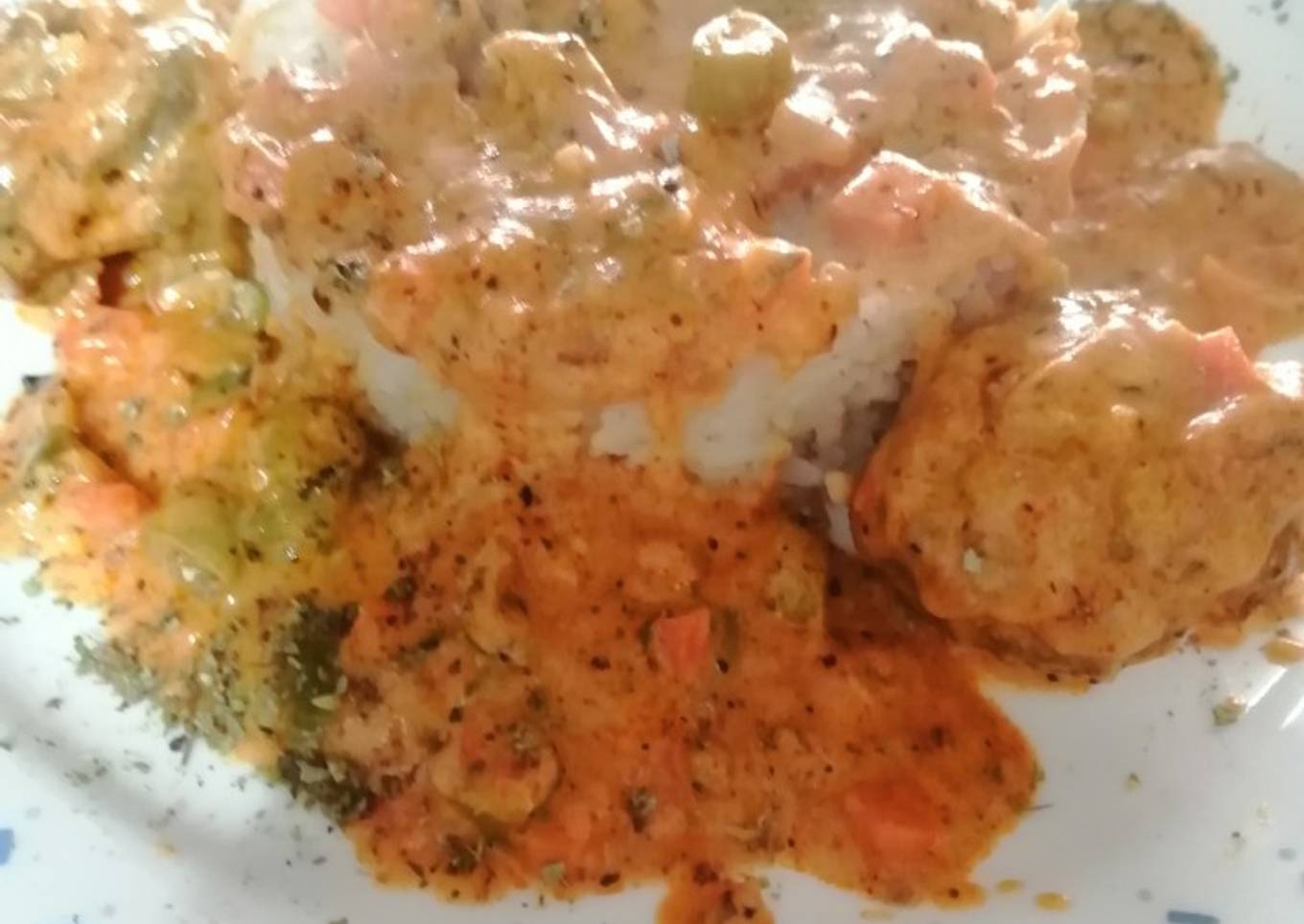 Albóndigas en salsa blanca