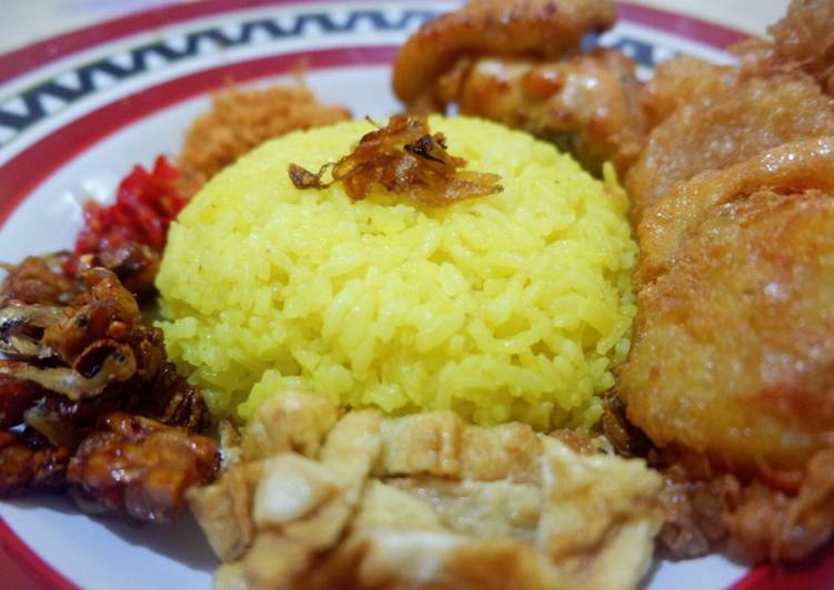 Resep Nasi Kuning Lengkap Rice Cooker Yang Gurih