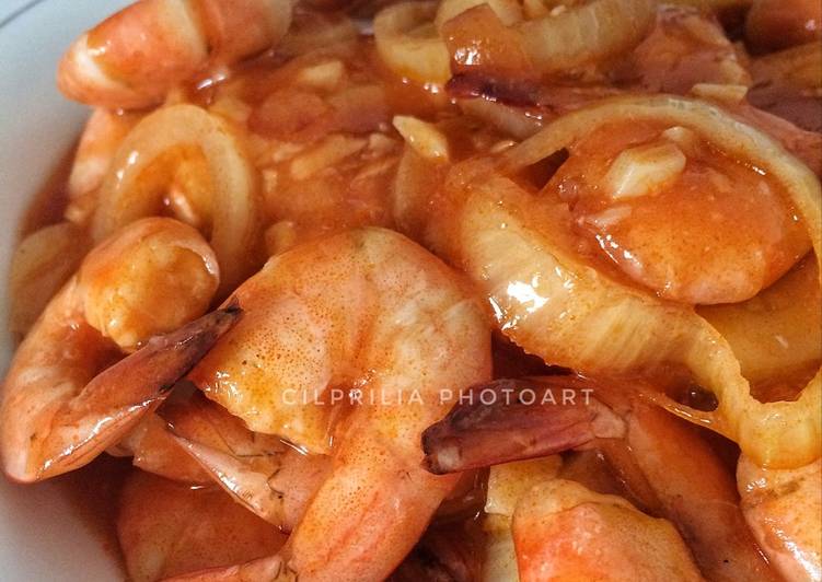 Bagaimana Menyiapkan Udang Saus Asam Manis, Bisa Manjain Lidah