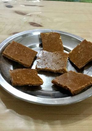 A picture of Peanut sugar candy.