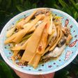 Cá nục kho măng và ba rọi