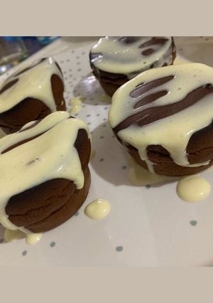 Una foto de Mini quequitos de chocolate (con crema)