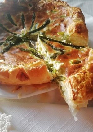 Foto di Torta salata ricotta e asparagi