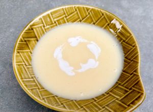 Hình của món Chè đậu xanh nấu sữa đậu.