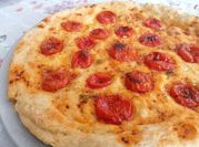 Una foto di focaccia senza glutine