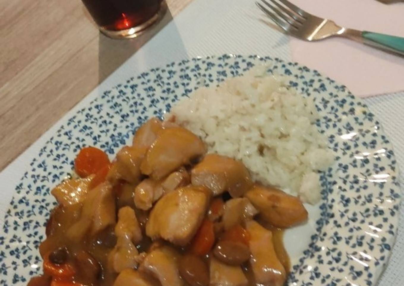 Pollo con almendras al estilo chino