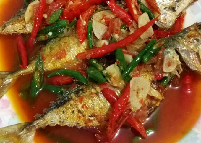 Resep Tumis Ikan Kembung Simple Oleh Mira Rozanna Cookpad