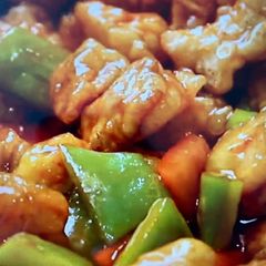 A picture of Sweet & Sour chicken.