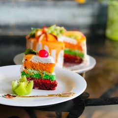 A picture of Tripe fruit cake.