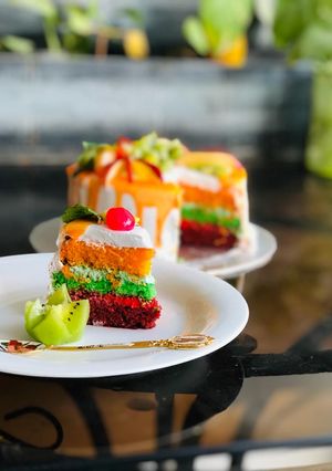 A picture of Tripe fruit cake.