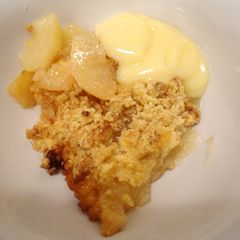 A picture of Apple Crumble.