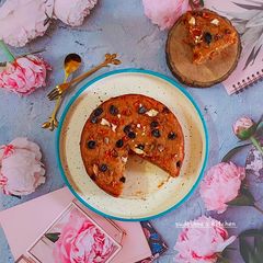 A picture of Carrot & Dates Cake.