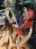 Spaghetti cozze e vongole con cremina