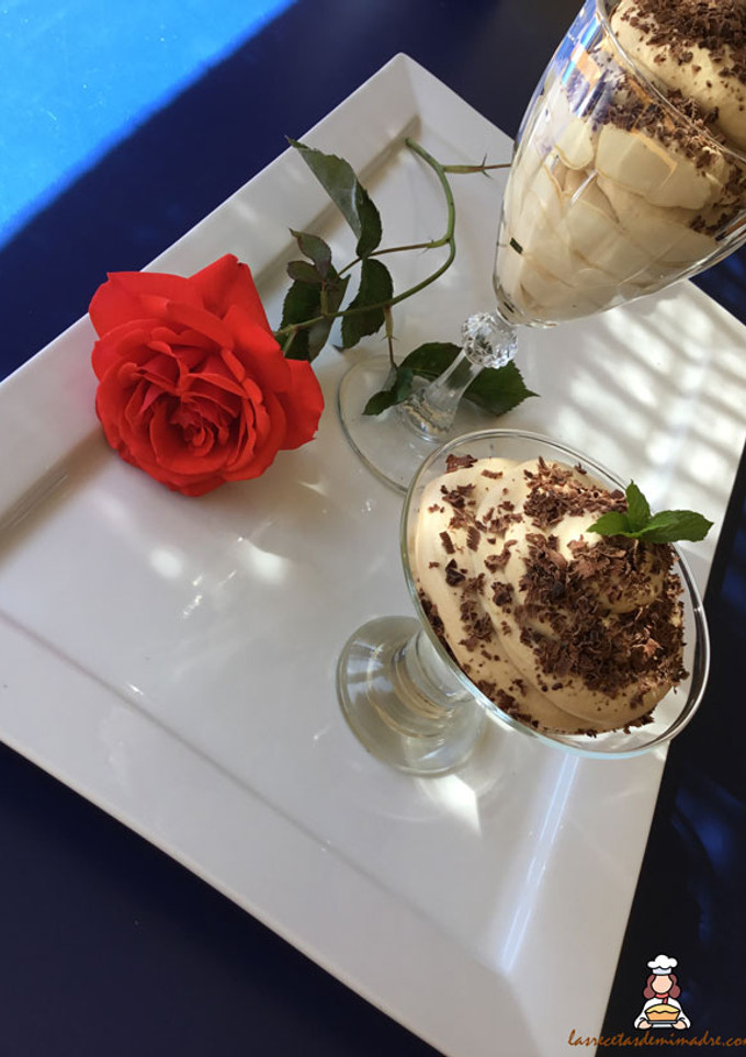 Una foto de Mousse de café exprés