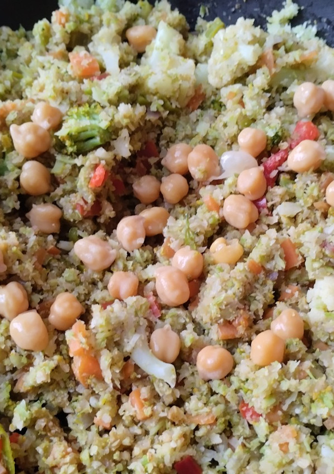 Una foto de "Arroz" de brócoli🥦 y coliflor🍚🍛🍱
