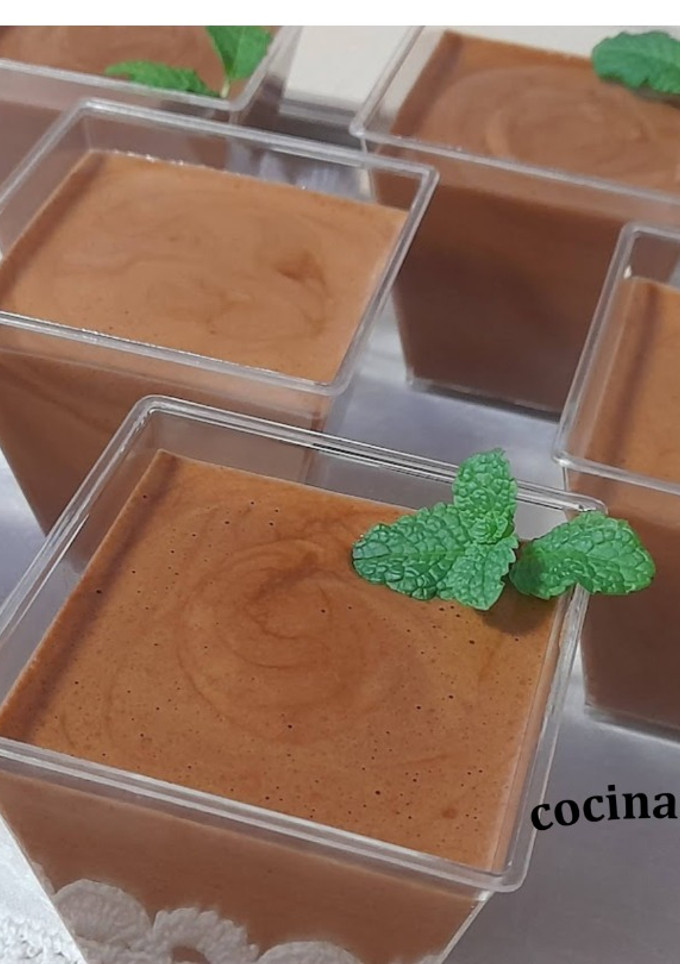 Una foto de Mousse de chocolate