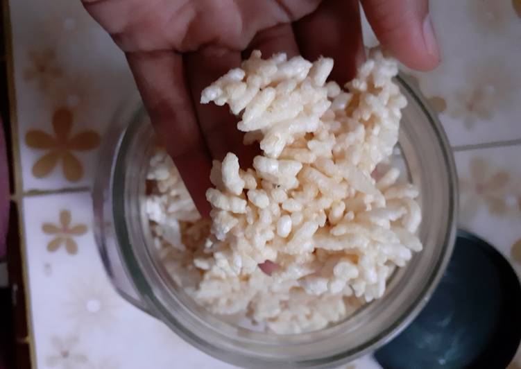 Langkah Mudah untuk Menyiapkan Rengginang dari nasi sisa (yang penting nasi layak makan) yang Enak