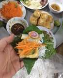 Bún đậu gói đồ chua