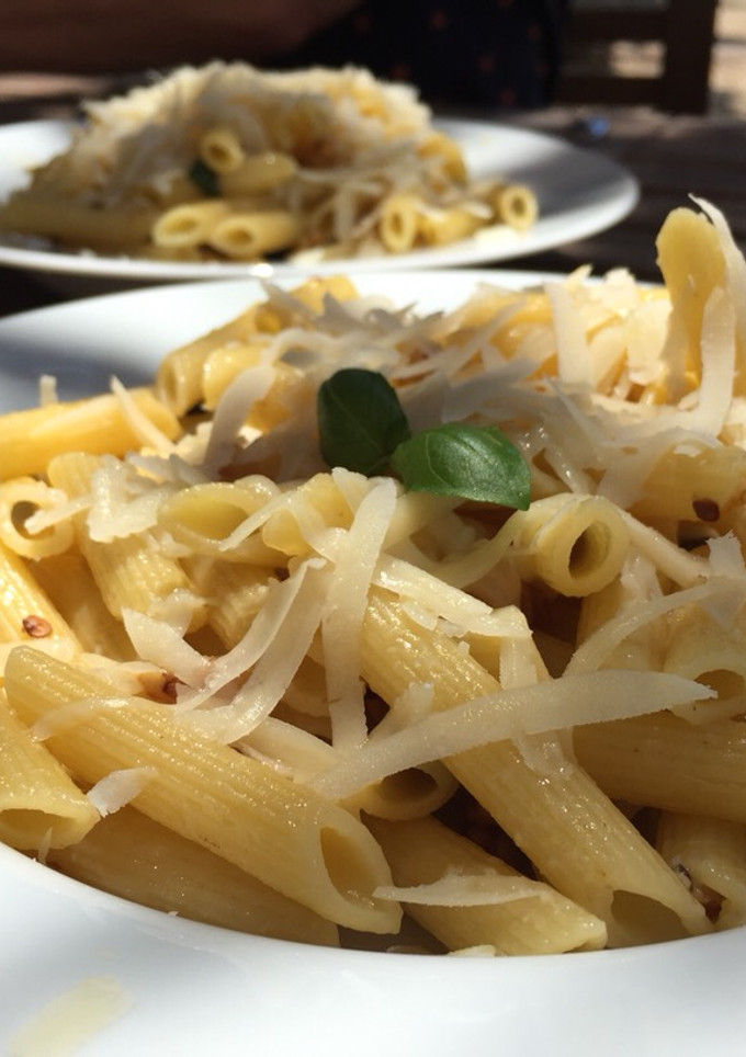 Una foto de Penne aglio olio e peperoncino