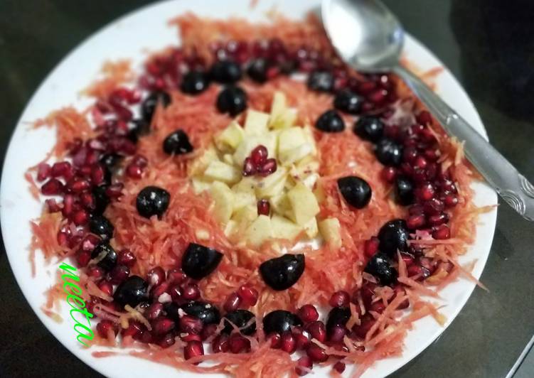 Beautiful and Healthy  Carrot Grapes Salad Nest