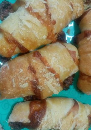 Una foto de * Rollitos de jamón y queso *