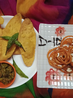 जलेबी फाफडा (jalebi fafda recipe in Hindi) रेसिपी मुख्य फोटो