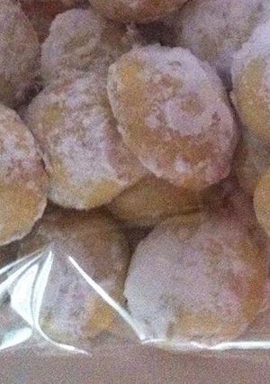 Una foto de Polvorones de nuez